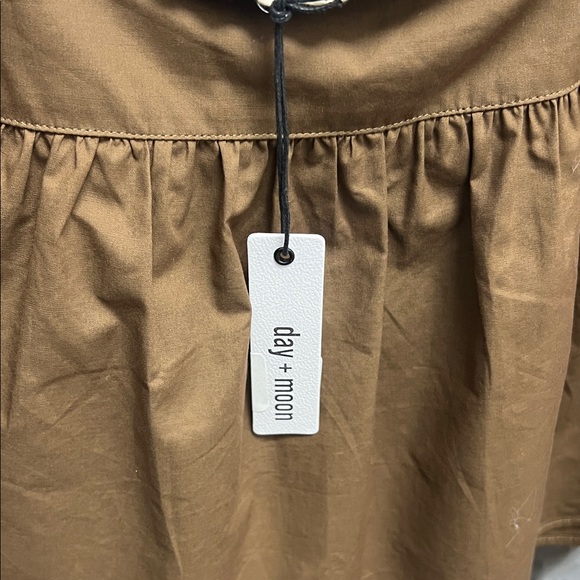 Day + Moon square neck top. - Picture 7 of 7